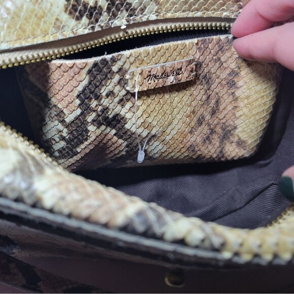 NWOT Madewell The Transport Camera Bag: Snake Embossed Edition - Picture 7 of 7